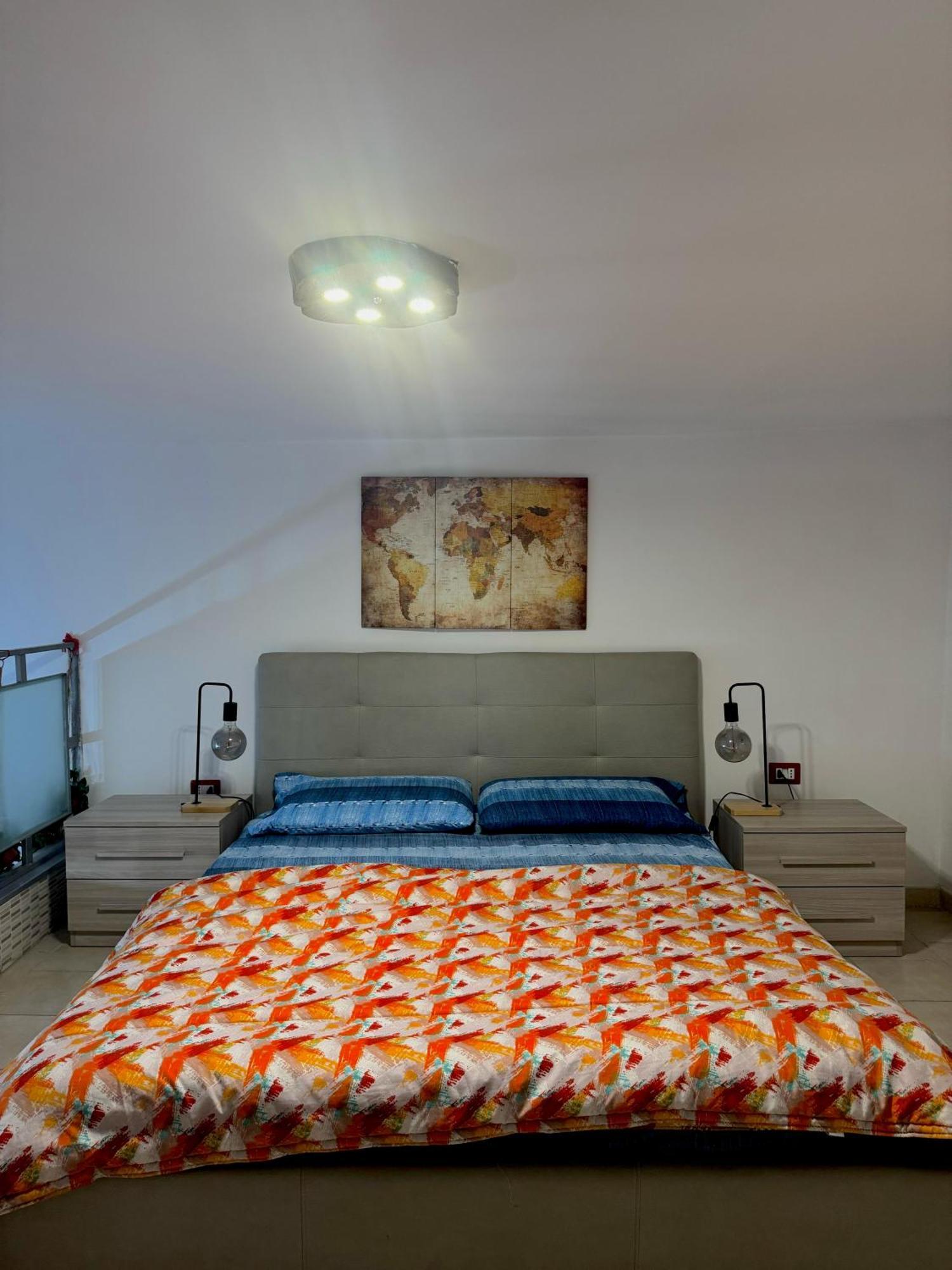 Apartamento Frizzi & Lazzi House Nápoles Exterior foto